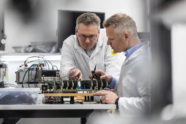 VDL versterkt positie in elektronica door overname Sintecs