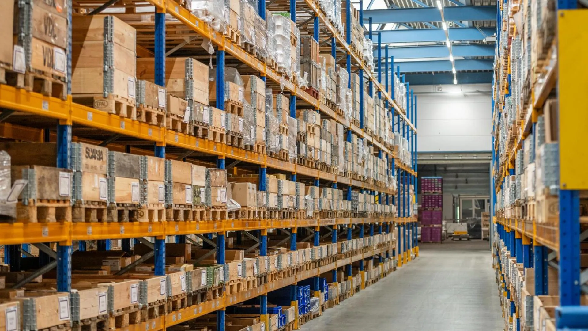 ASSEMBLY ALS KERN,
SUPPLY CHAIN ALS KRACHT